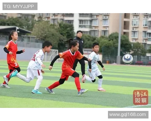 在绿茵场上与梦想相遇邂逅足球的激情与友谊